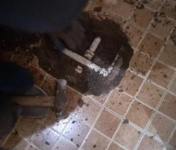 新野卫生间漏水维修公司为您分享下卫生间渗水如何处理及注意事项